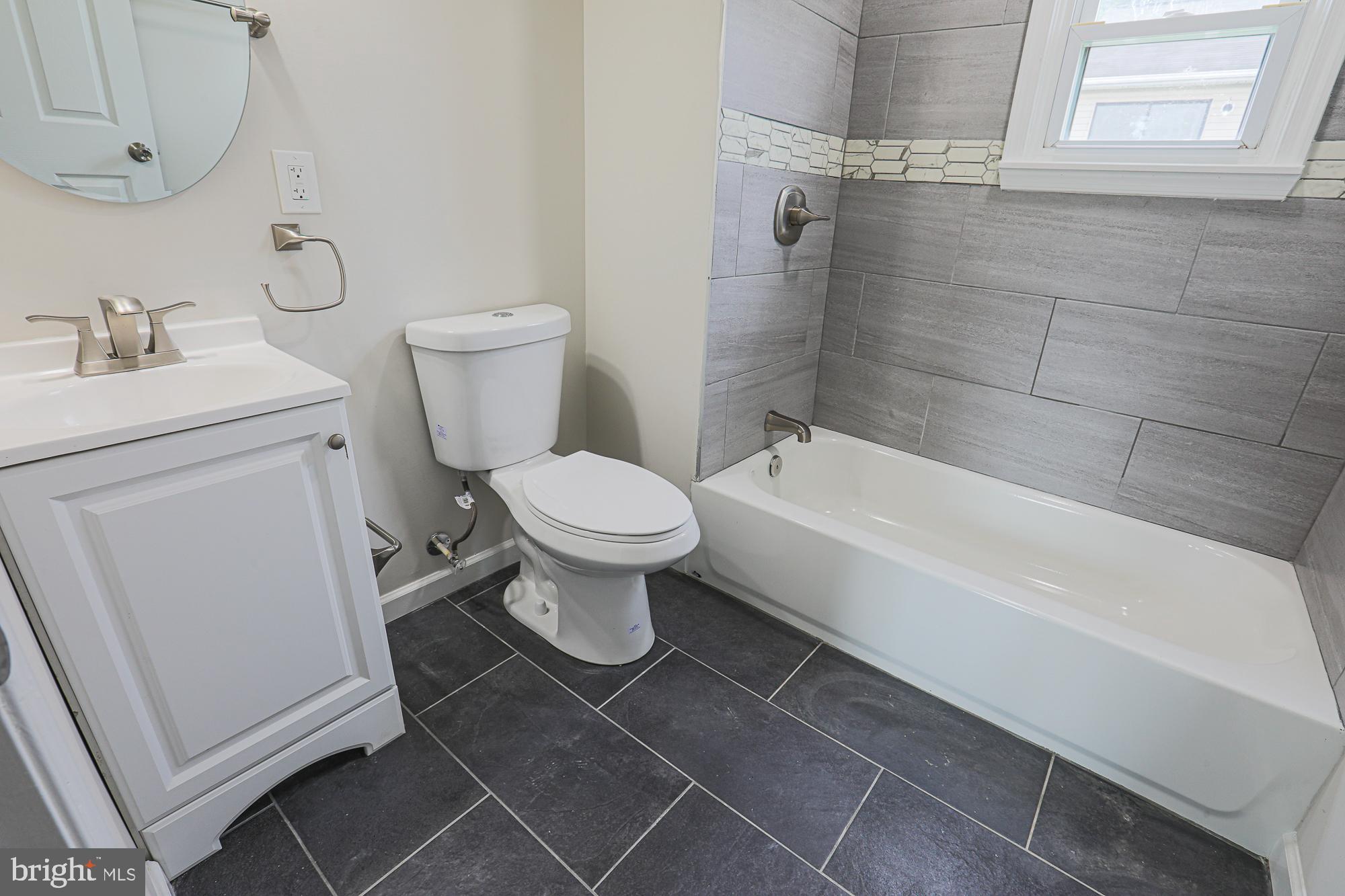 6512 Golden Ring Road Rosedale, MD 21237 - Photo 28 of 50