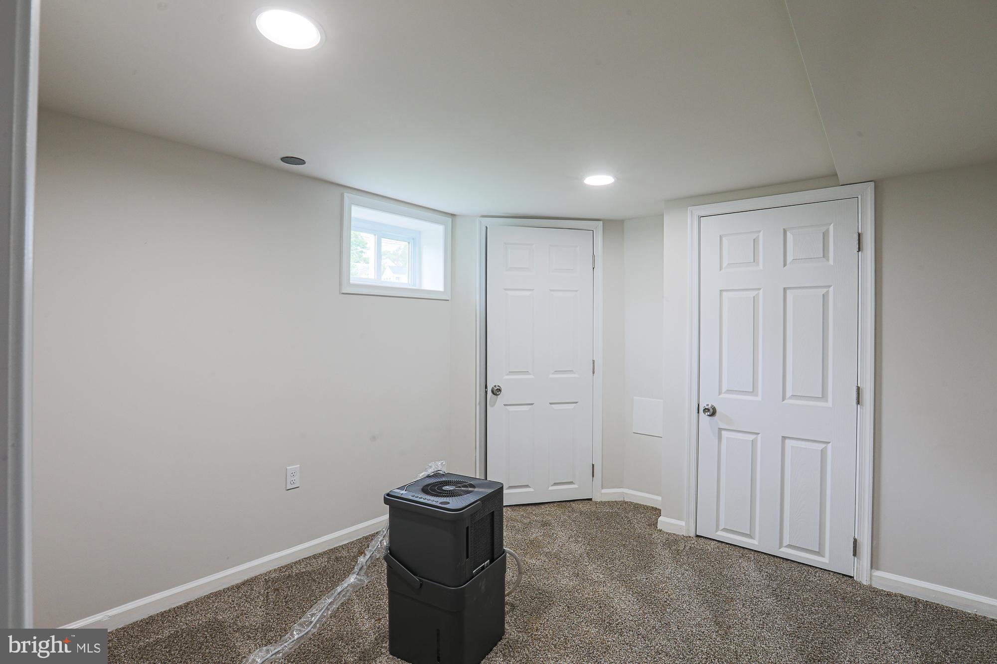 6512 Golden Ring Road Rosedale, MD 21237 - Photo 31 of 50