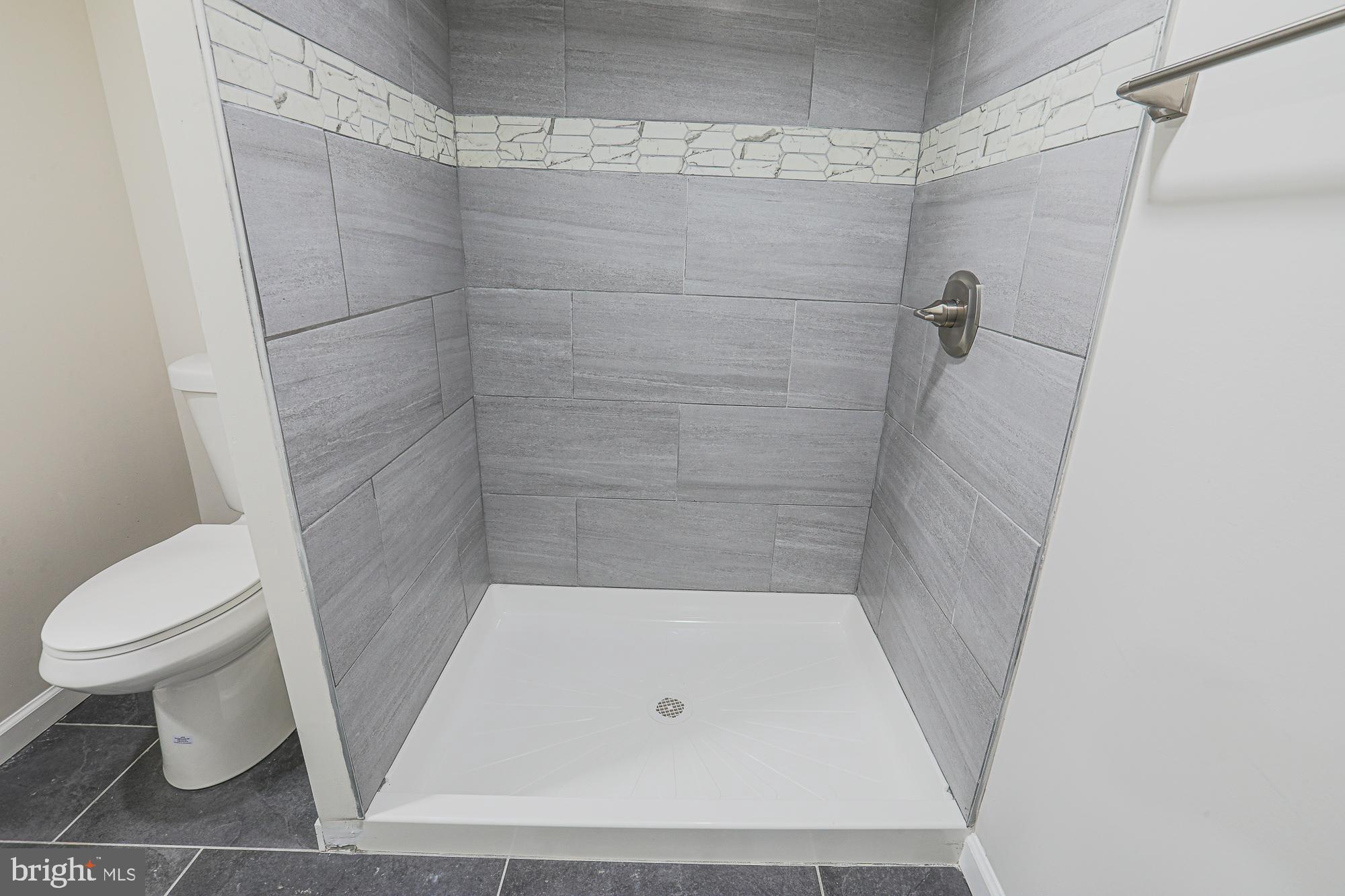 6512 Golden Ring Road Rosedale, MD 21237 - Photo 33 of 50