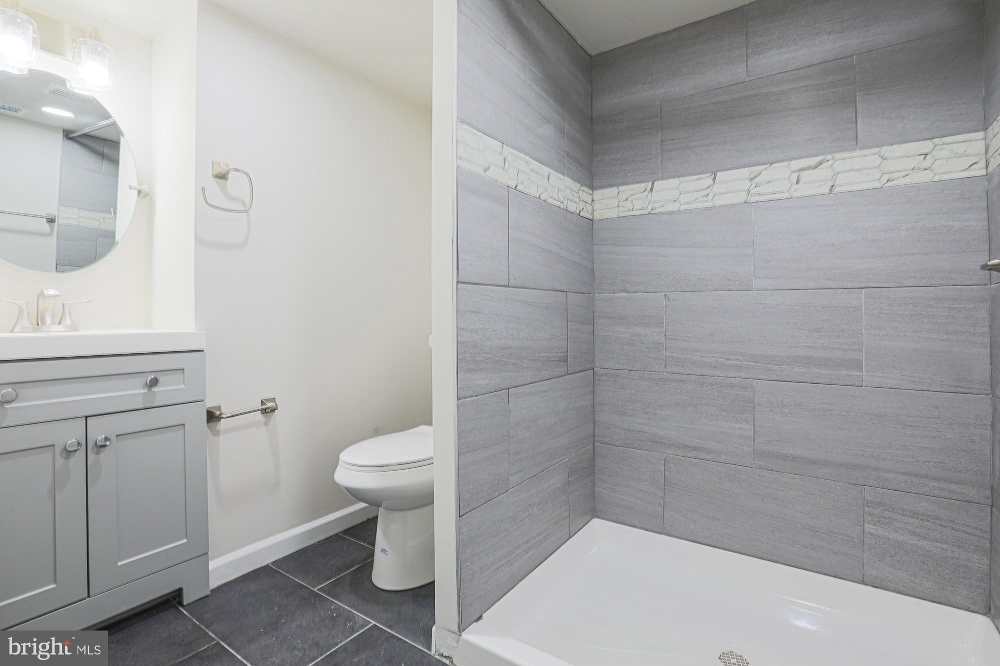 6512 Golden Ring Road Rosedale, MD 21237 - Photo 34 of 50