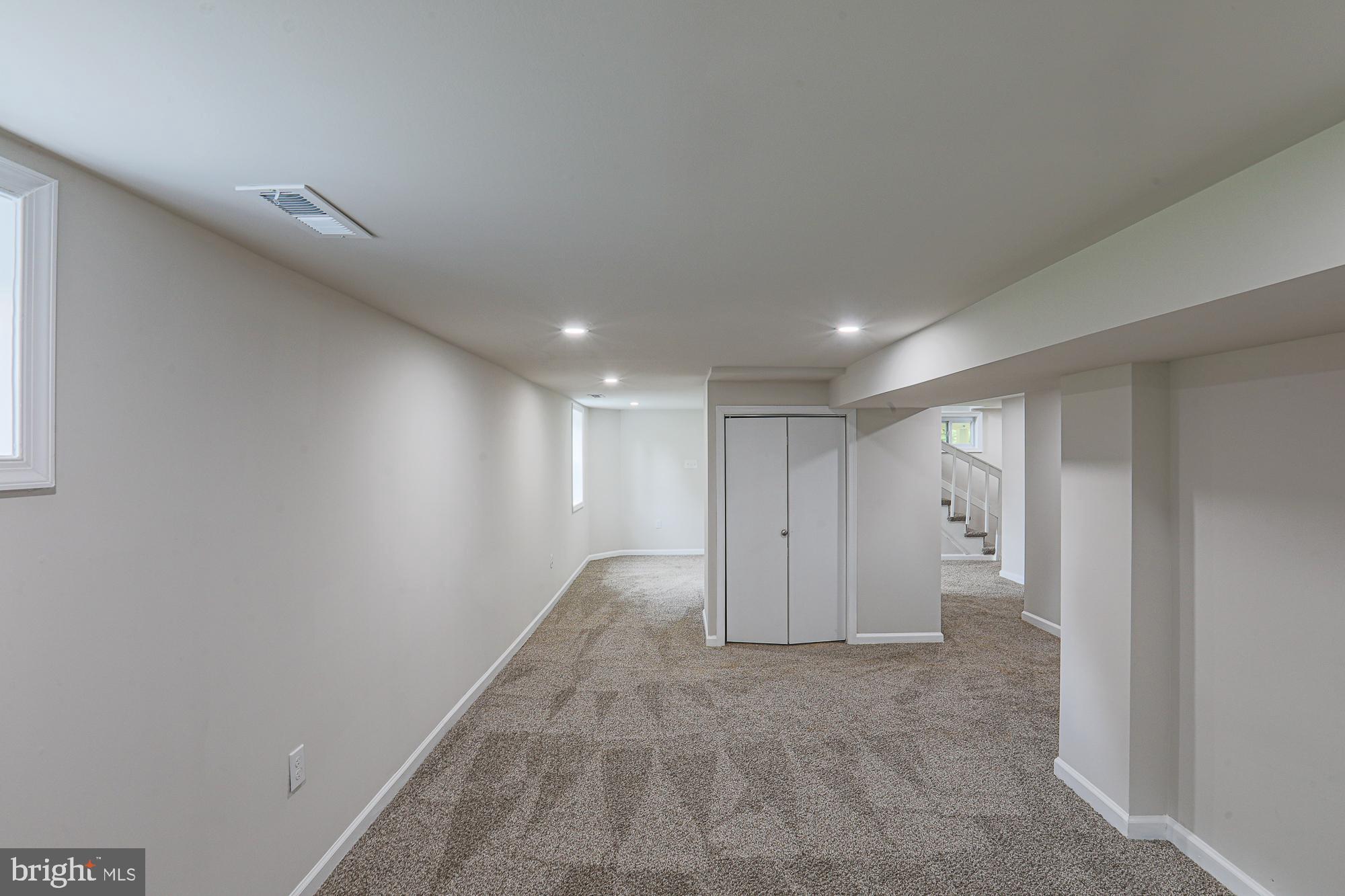 6512 Golden Ring Road Rosedale, MD 21237 - Photo 38 of 50