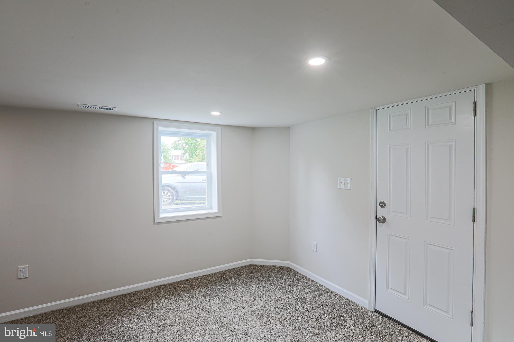 6512 Golden Ring Road Rosedale, MD 21237 - Photo 41 of 50