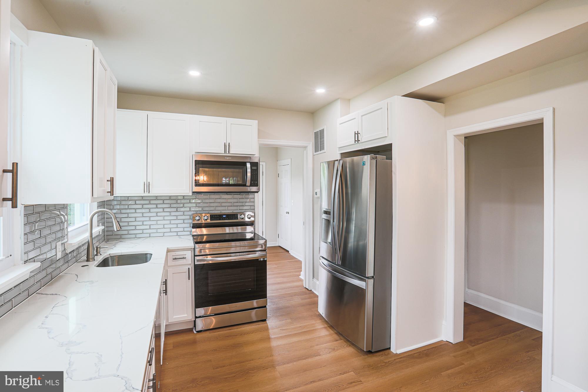 6512 Golden Ring Road Rosedale, MD 21237 - Photo 6 of 50