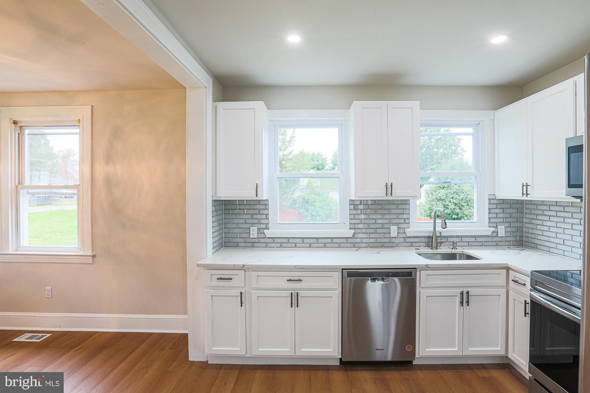 6512 Golden Ring Road Rosedale, MD 21237 - Photo 9 of 50