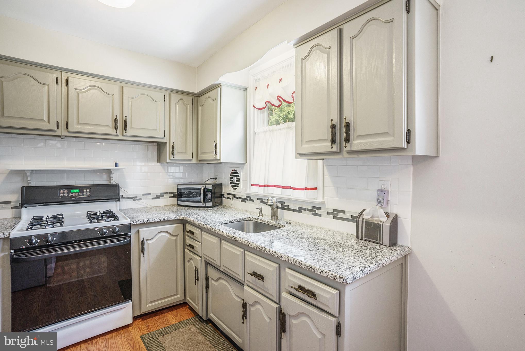 8417 Lynnewood Road Philadelphia, PA 19150 - Photo 10 of 22 Gallery Image 10