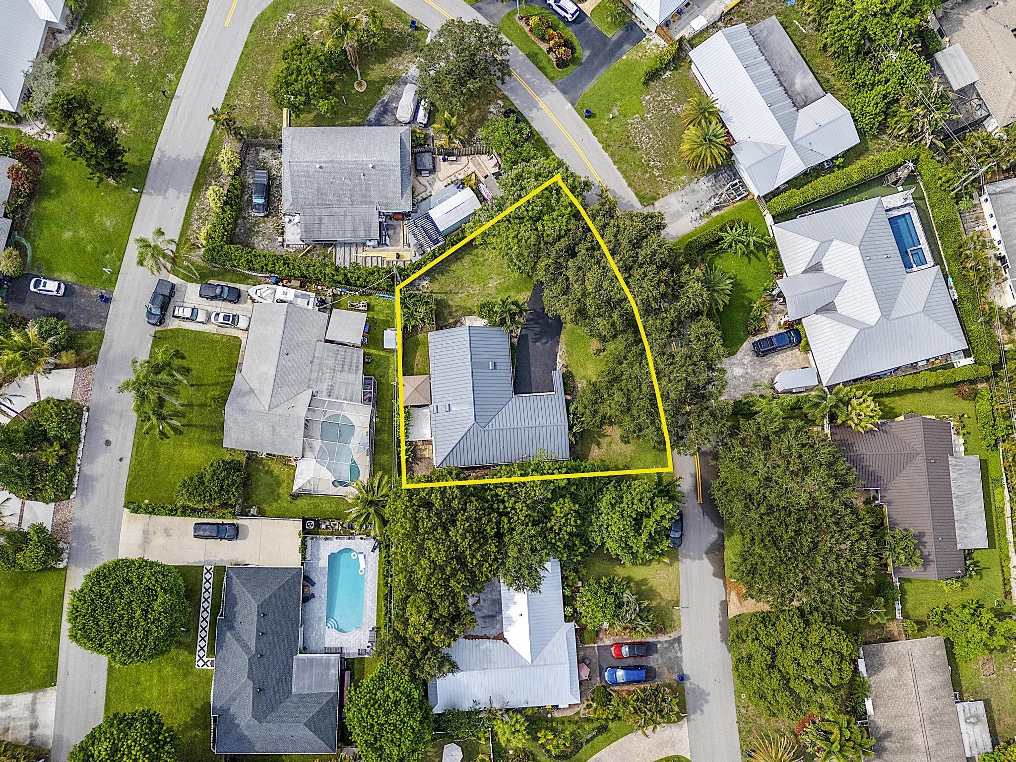 119 Norfolk Road Jupiter, FL 33469 - Photo 3 of 45 119 W Norfolk Rd, Jupiter, FL 33469 - -