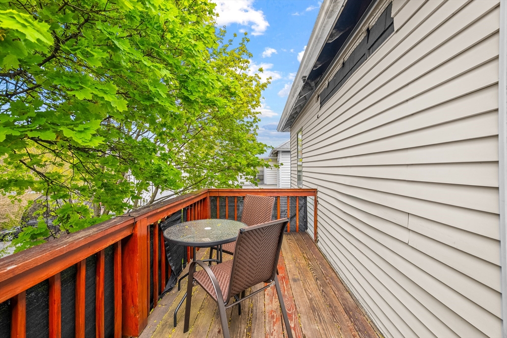 52 Sterling Street Somerville, MA 02144 - Photo 26 of 40