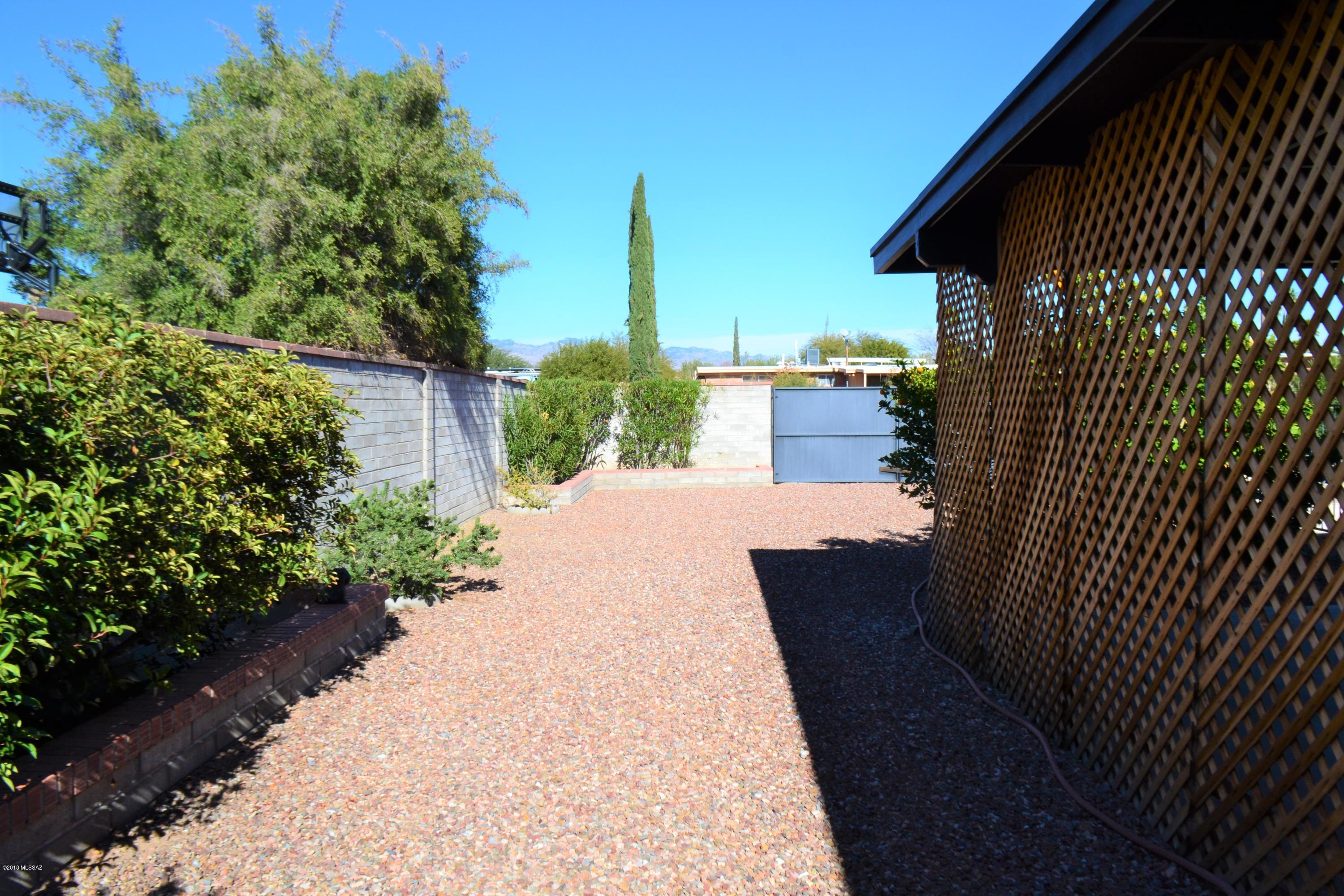 8317 East Rolling Ridge Street Tucson, AZ 85710 - Photo 30 of 35 Gallery Image 30