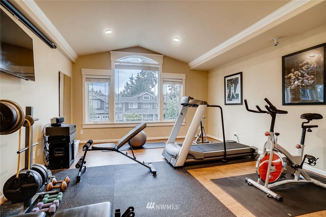 8620 Northeast 198th Street Bothell, WA 98011 - Photo 18 of 25 Gallery Image 18