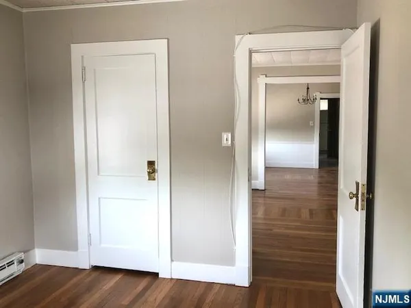 $2,100 | 636 Wyckoff Avenue, Wyckoff, NJ 07481