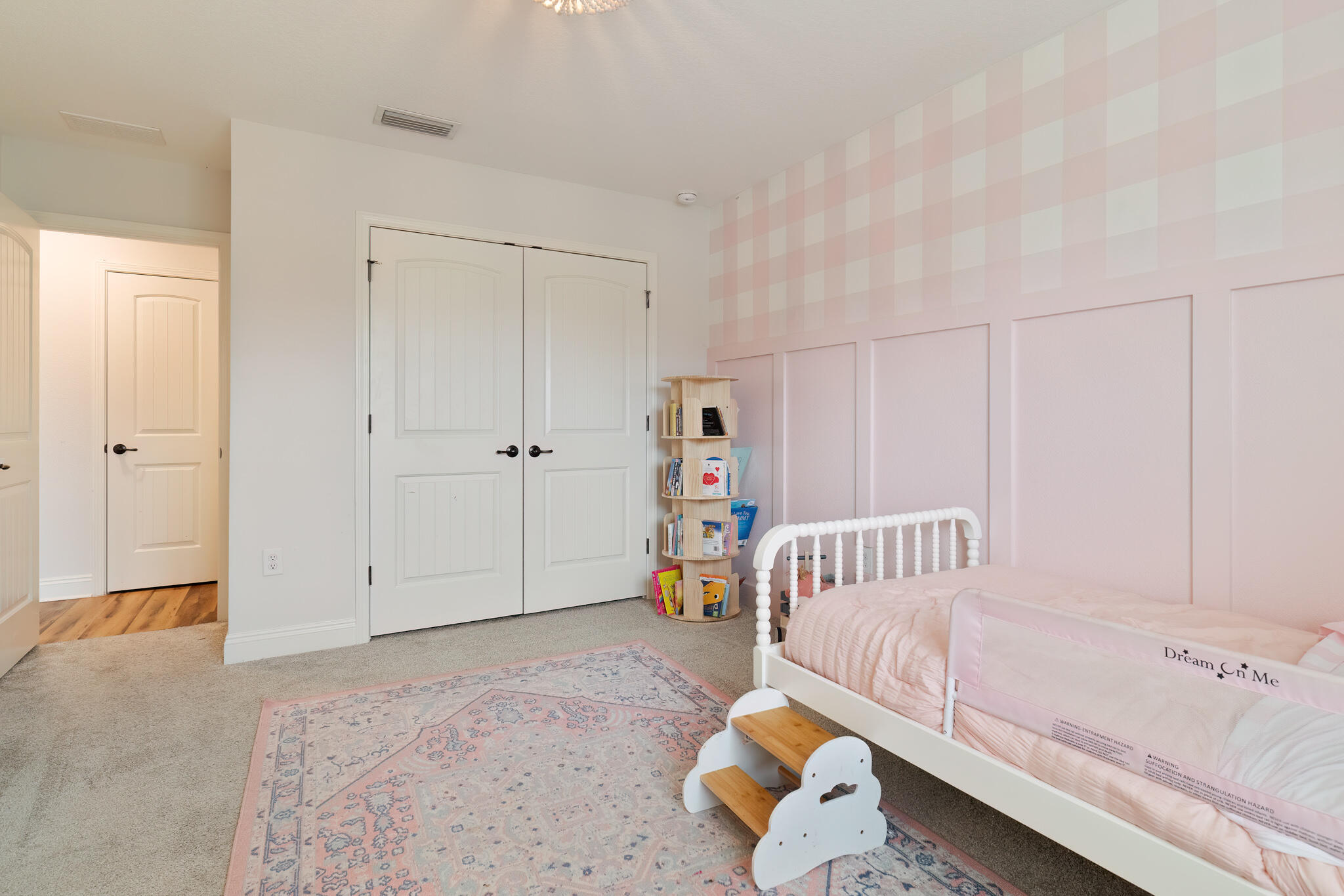 9180 Tara Circle Milton, FL 32583 - Photo 33 of 56 a spacious bedroom with a bed and a window