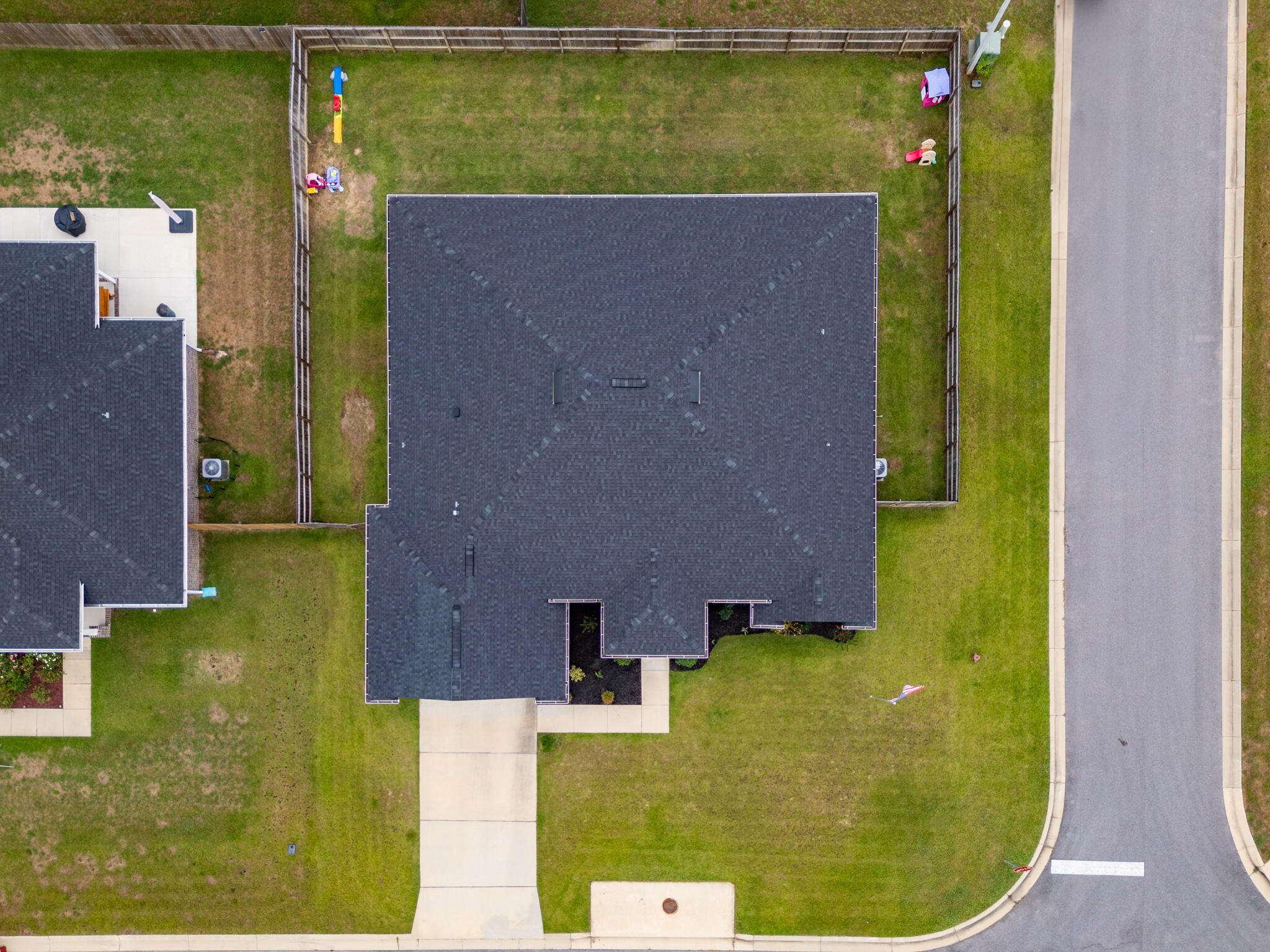 9180 Tara Circle Milton, FL 32583 - Photo 50 of 56 an aerial view of a house with a swimming pool