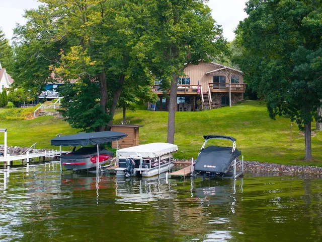 $6,000 | N64W35061 Rd J, Oconomowoc, WI 53066