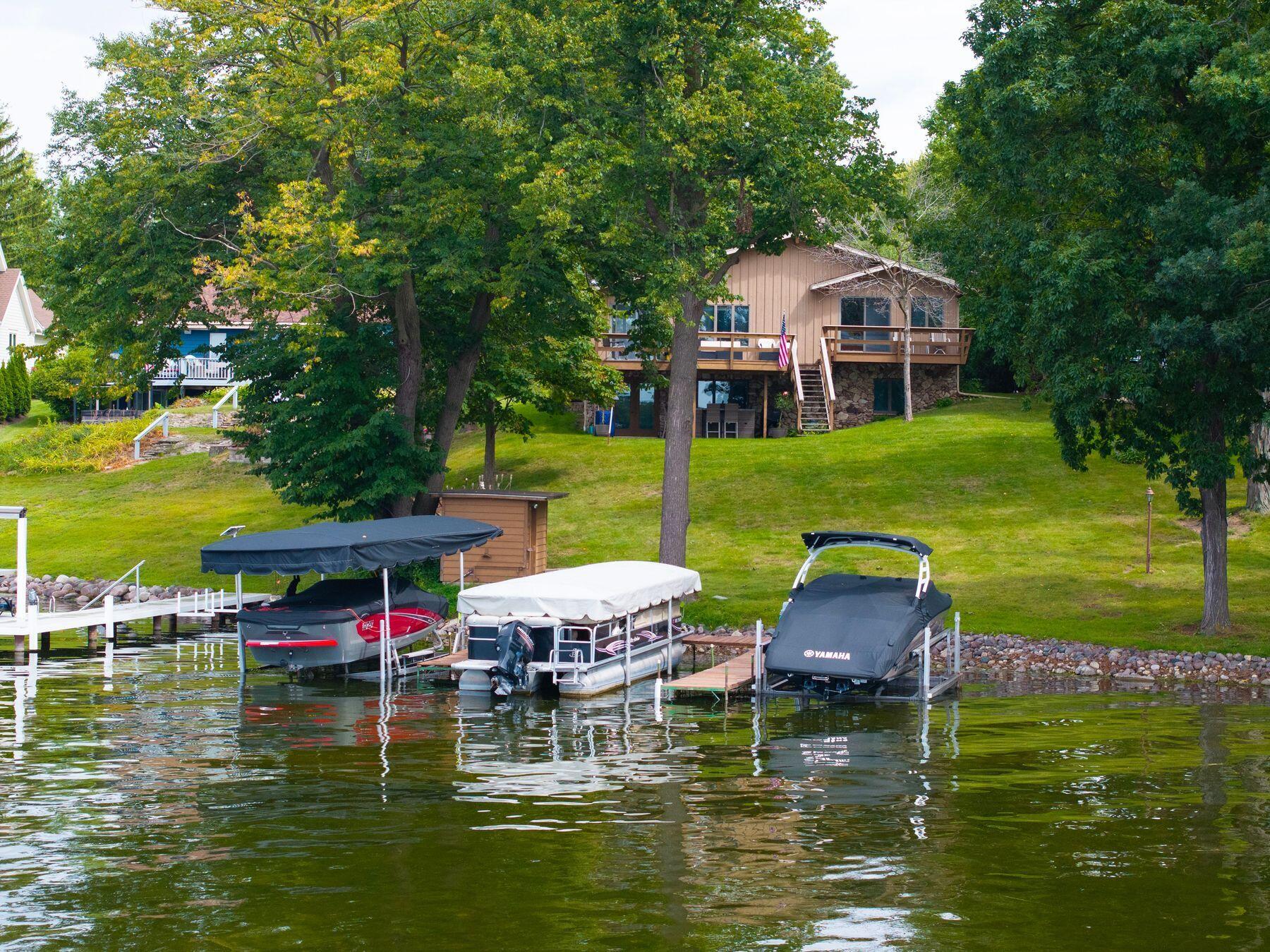 Welcome to Okauchee Lake