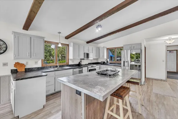 $4,700 | N64W35061 Rd J, Oconomowoc, WI 53066