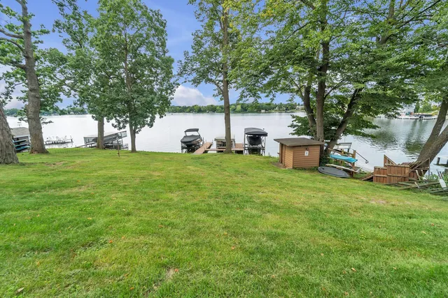 $6,000 | N64W35061 Rd J, Oconomowoc, WI 53066