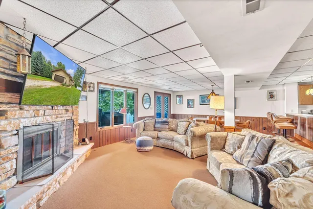 $6,000 | N64W35061 Rd J, Oconomowoc, WI 53066