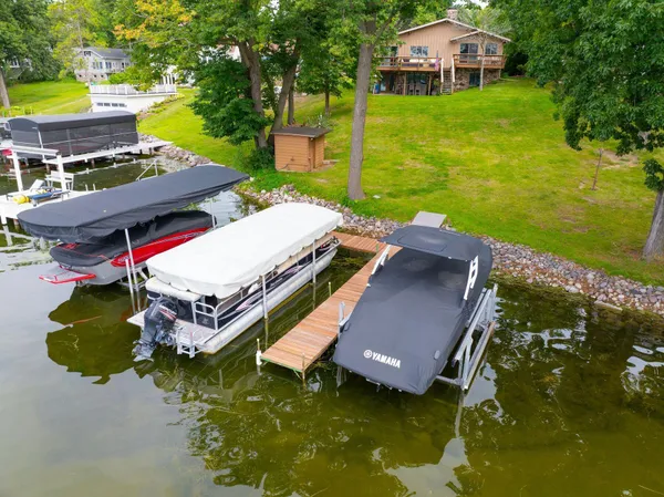 $4,700 | N64W35061 Rd J, Oconomowoc, WI 53066