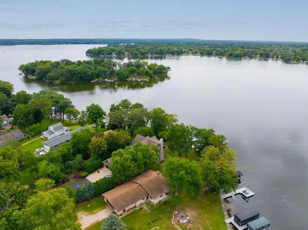 $4,700 | N64W35061 Rd J, Oconomowoc, WI 53066