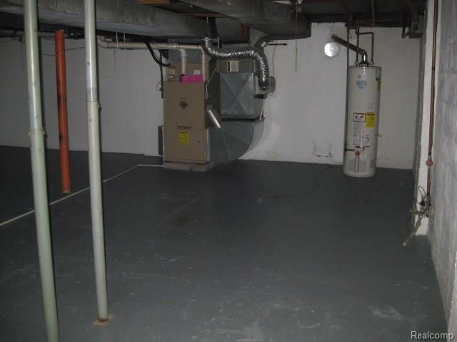 2861 Kenmore Road Berkley, MI 48072 - Photo 33 of 38 Gallery Image 33