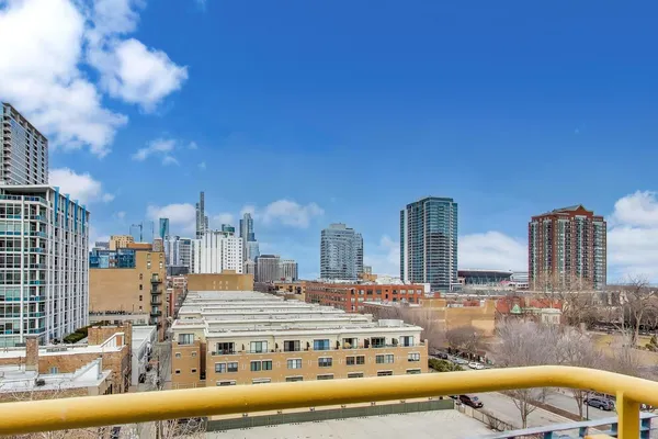 $285,000 | 1910 South Indiana Avenue, Unit 727, Chicago, IL 60616