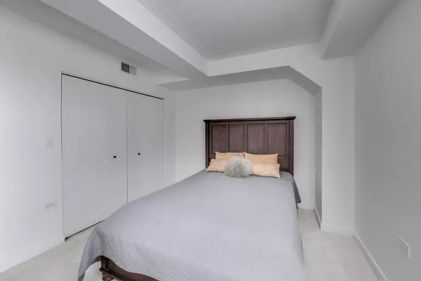 $285,000 | 1910 South Indiana Avenue, Unit 727, Chicago, IL 60616