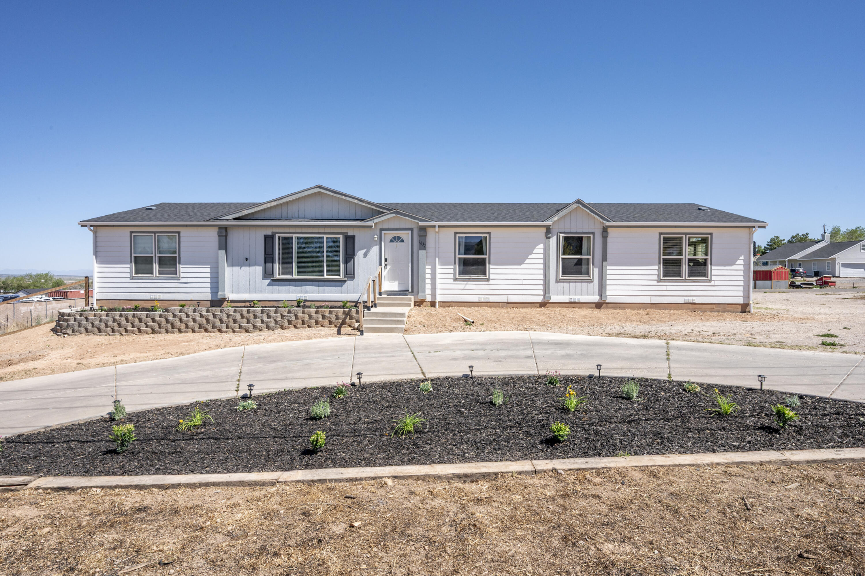 1637 East Midvalley Road Enoch, UT 84721 - Photo 1 of 48 1673 E Midvalley updates-10
