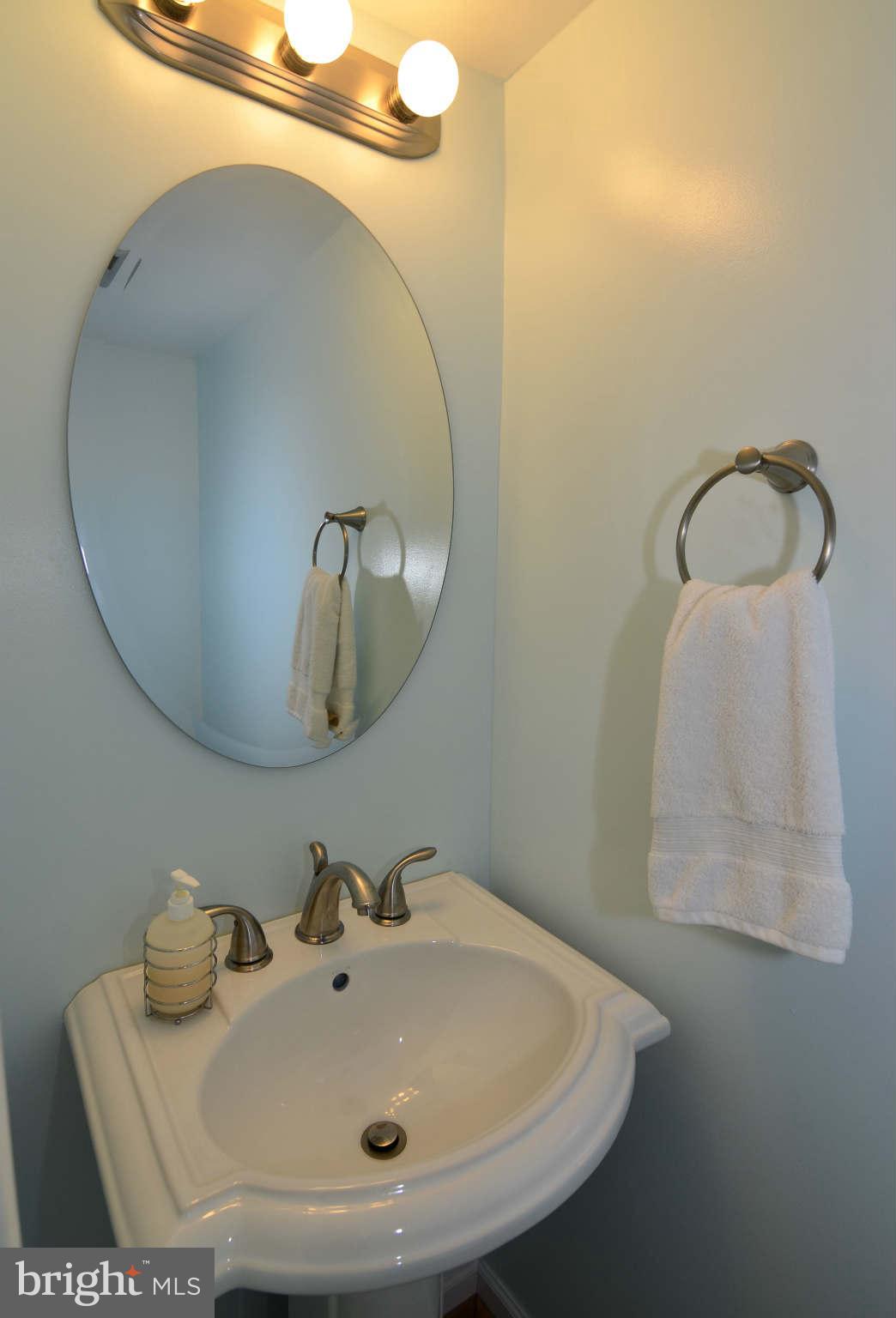 8451 Kitchener Drive Springfield, VA 22153 - Photo 13 of 26 Main Level Powder Room
