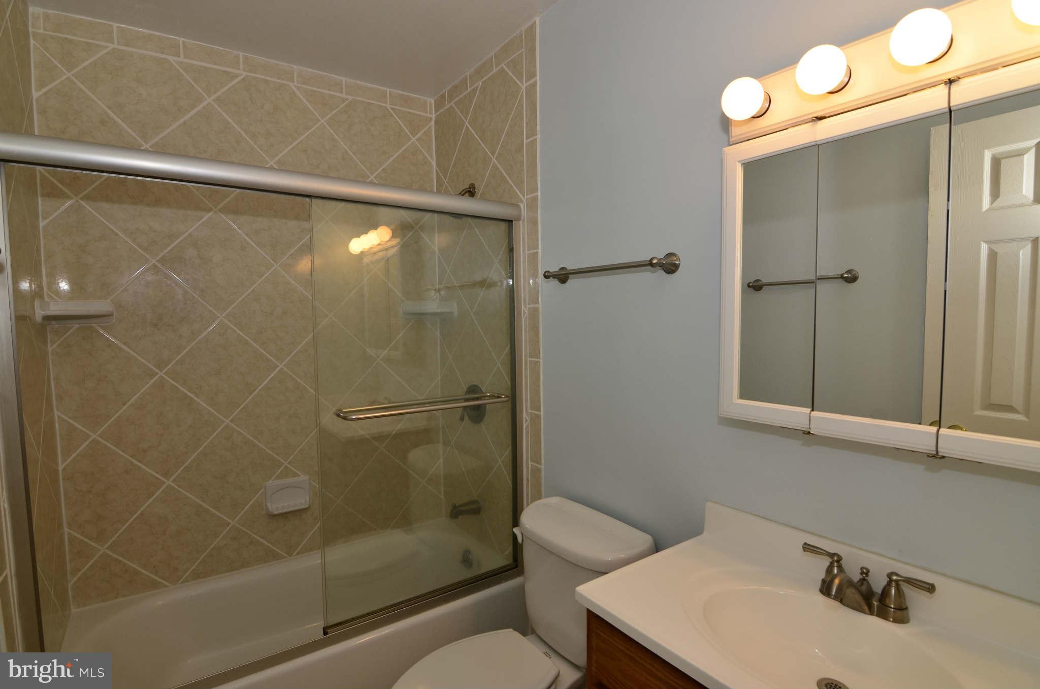 8451 Kitchener Drive Springfield, VA 22153 - Photo 23 of 26 Master Bathroom