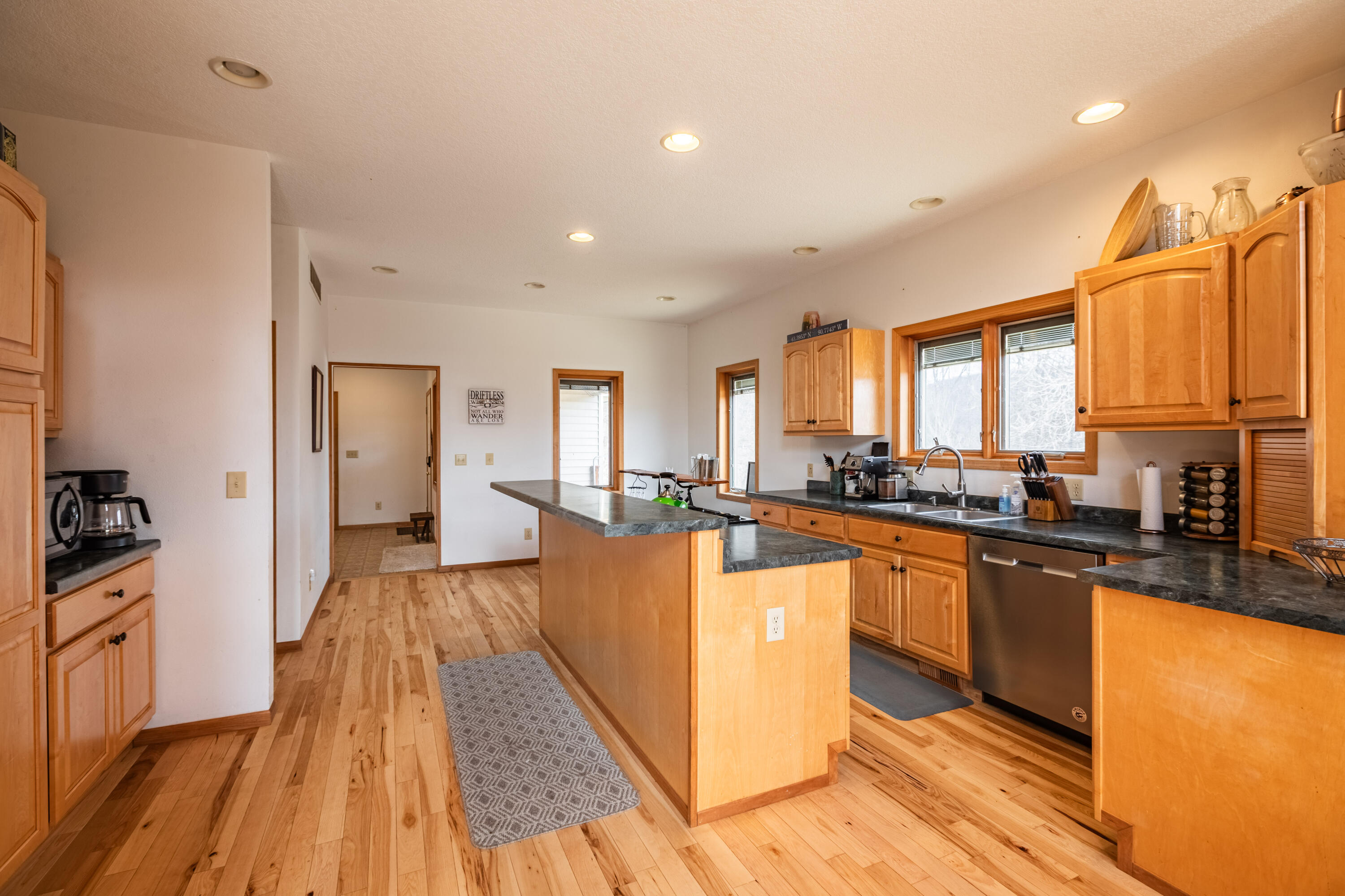 10235 Tavern Road Clayton, WI 54655 - Photo 9 of 30 kitchen