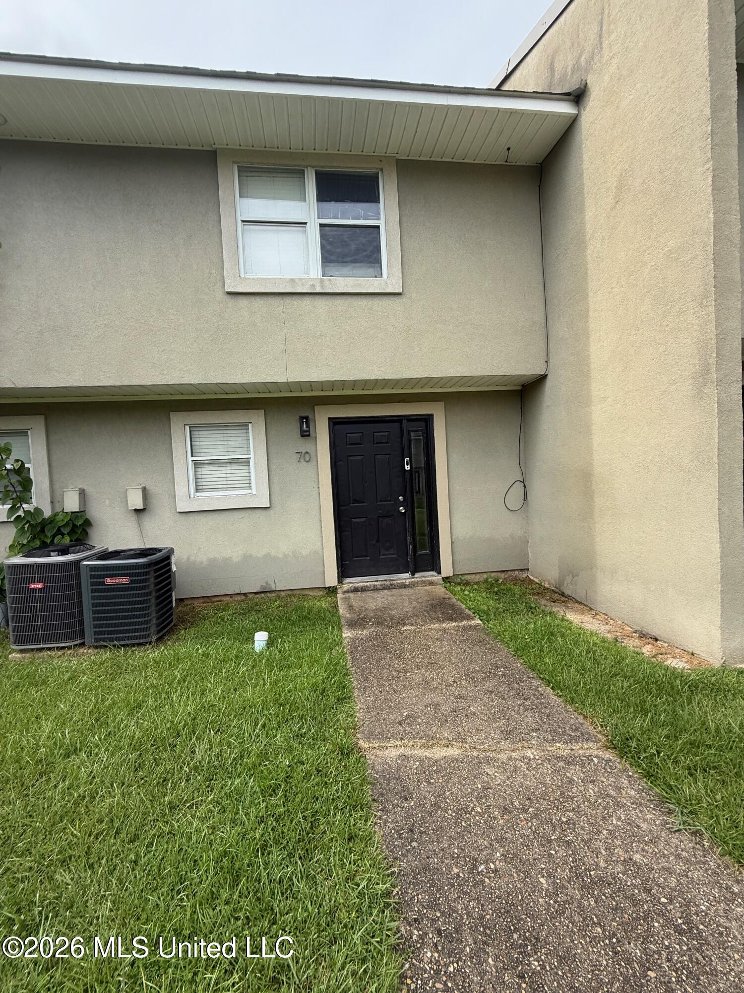 1625 Martin Bluff Road, Unit 72 Gautier, MS 39553 - Photo 2 of 3 IMG_0650