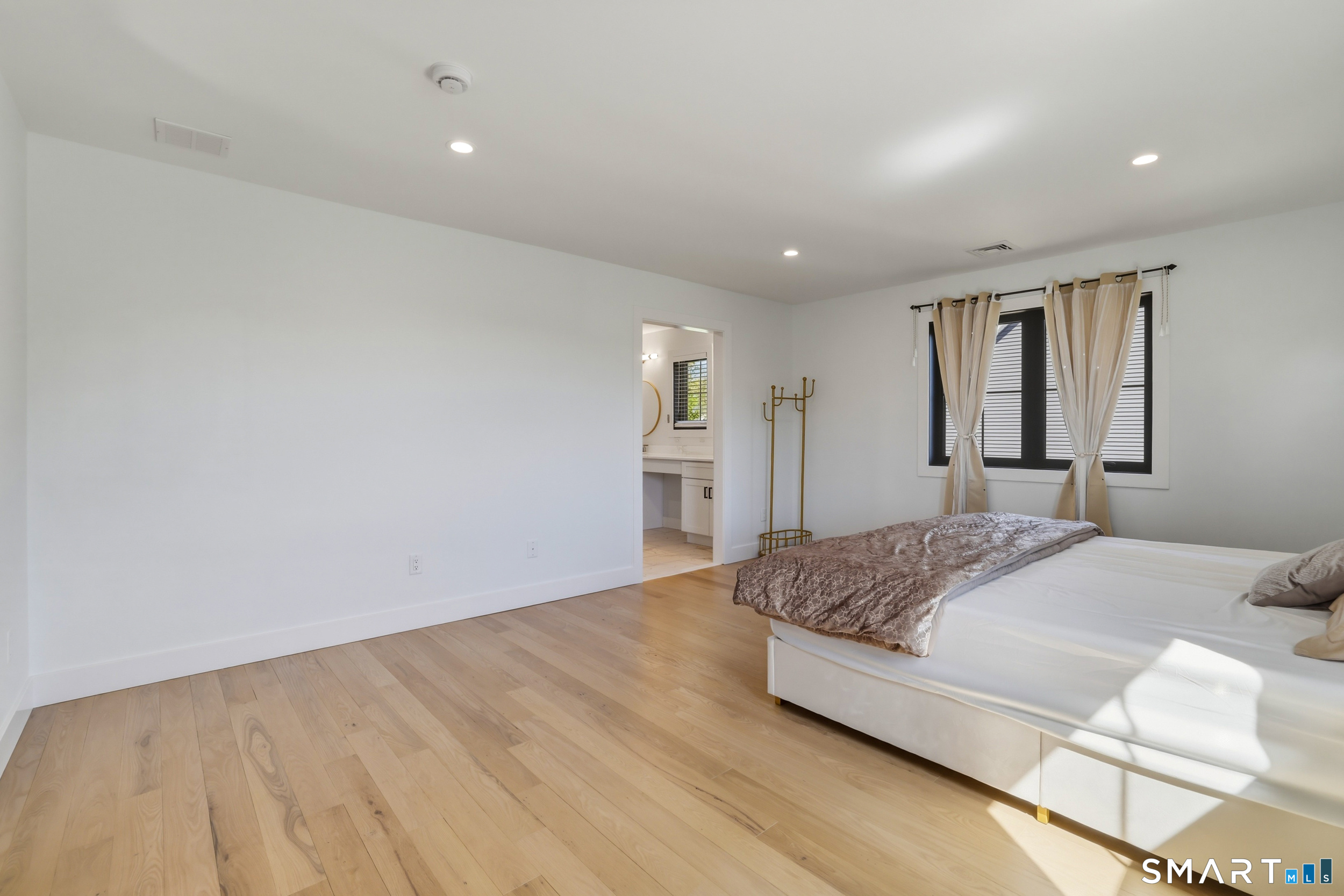 67 Luca Lane Wethersfield, CT 06109 - Photo 13 of 40