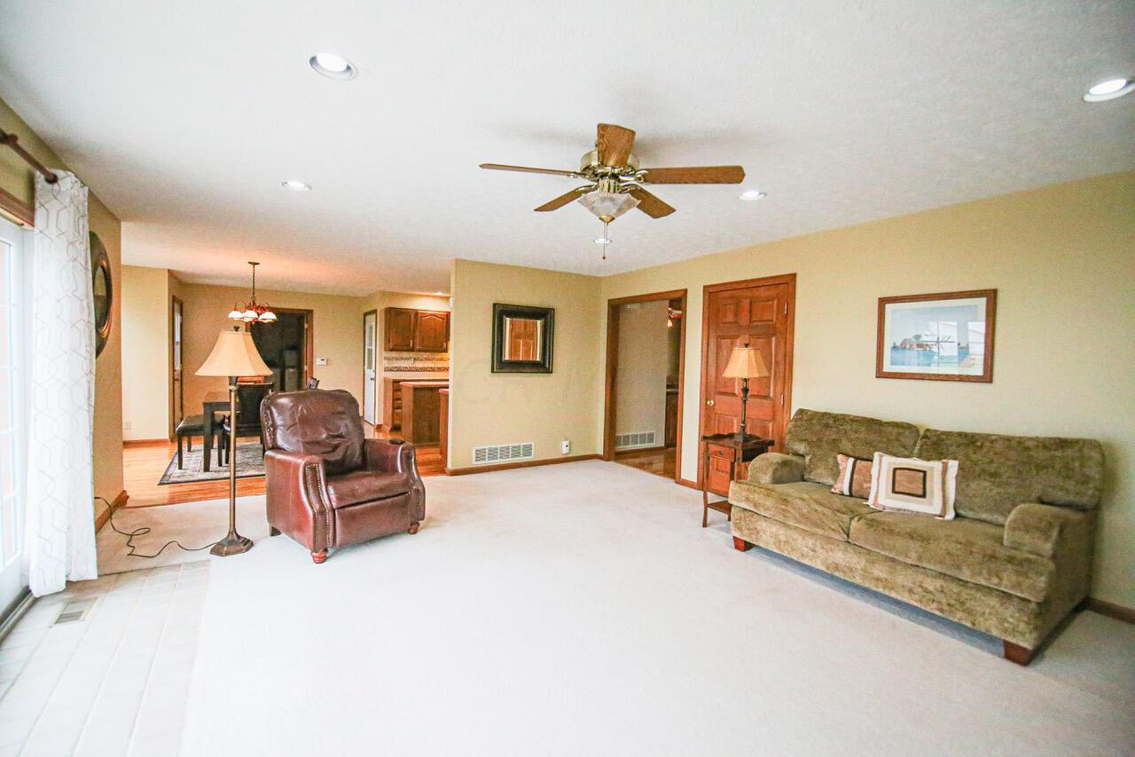23595 Smith Hulse Road Circleville, OH 43113 - Photo 8 of 45 Gallery Image 8