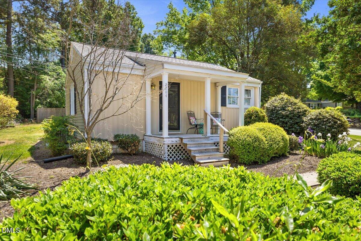 2204 Brewer Street Raleigh, NC 27608 - Photo 3 of 21 Gallery Image 3