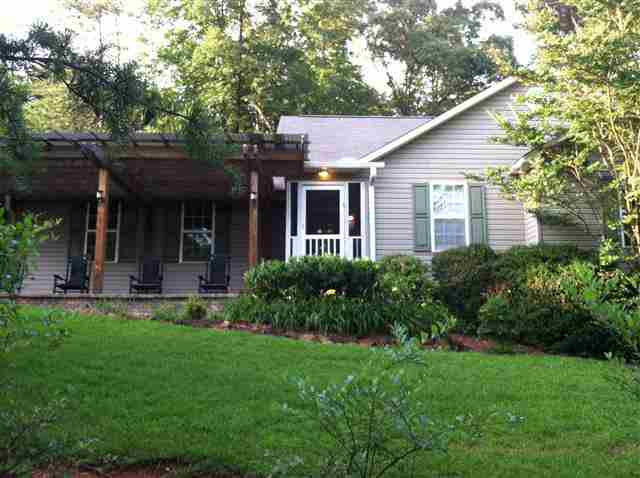 107 Indian Trail Road Seneca, SC 29672 - Photo 1 of 18