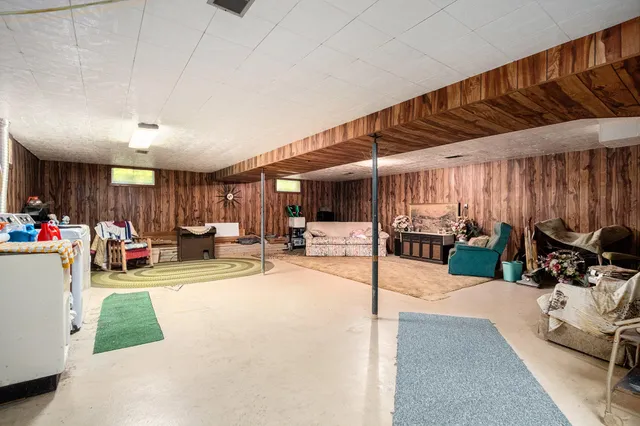 $259,000 | 27832 Corwin Street, Dowagiac, MI 49047