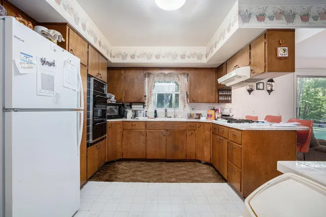 $259,000 | 27832 Corwin Street, Dowagiac, MI 49047