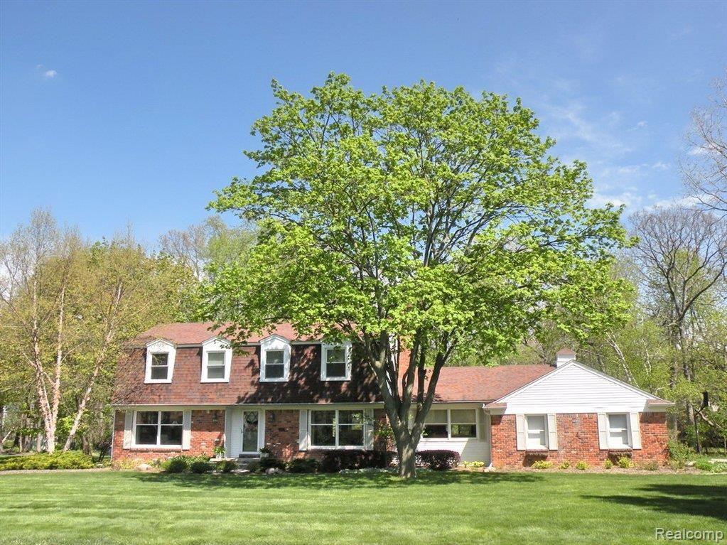 1639 Kingsmere Circle Rochester, MI 48309 - Photo 1 of 24 Welcome To 1639 Kingsmere
