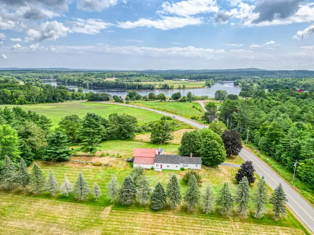 $449,000 | 574 Howes Corner Road, Turner, ME 04282