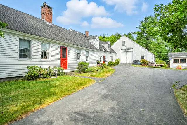 $449,000 | 574 Howes Corner Road, Turner, ME 04282