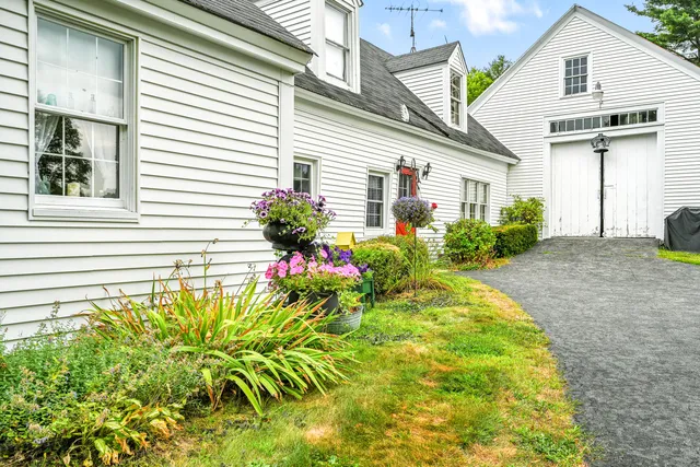 $449,000 | 574 Howes Corner Road, Turner, ME 04282