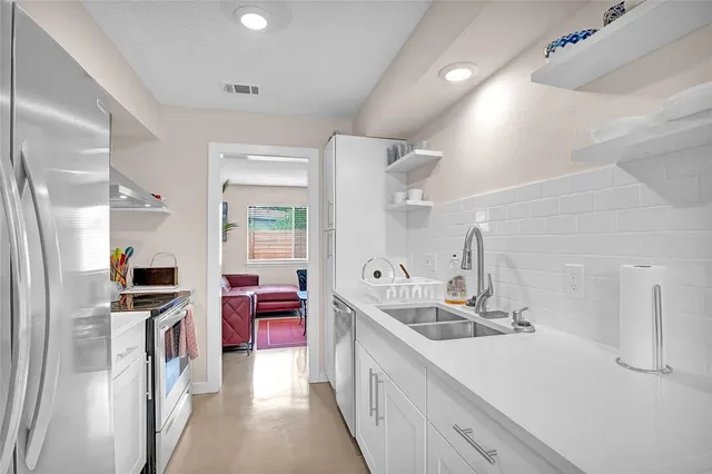 $750,000 | 3404 Willowrun Cove, Austin, TX 78704