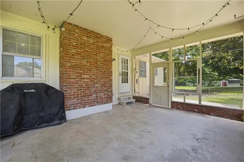 $270,000 | 9700 82nd Street, Raytown, MO 64138