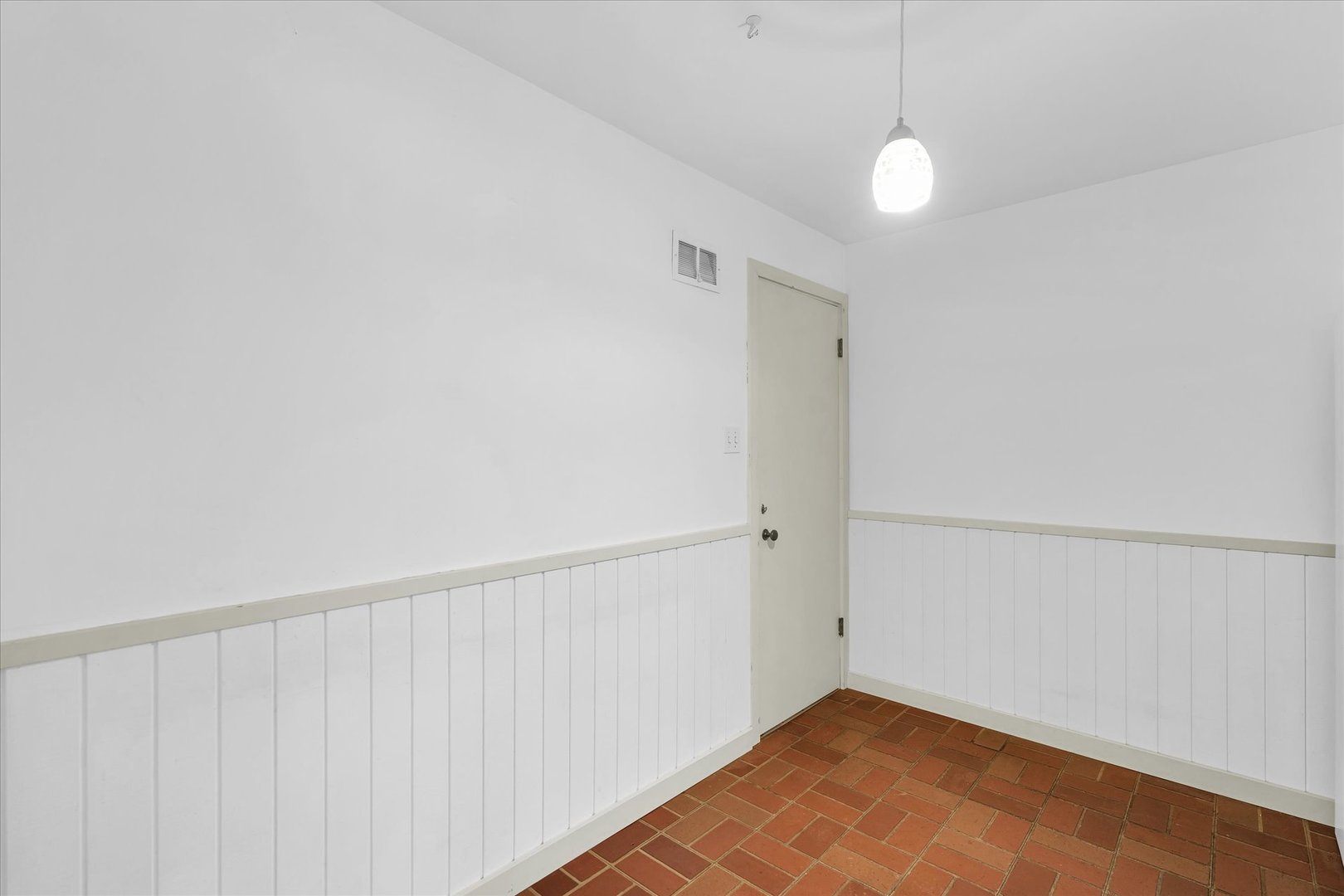 5 Flora Court Champaign, IL 61821 - Photo 11 of 26 Gallery Image 11