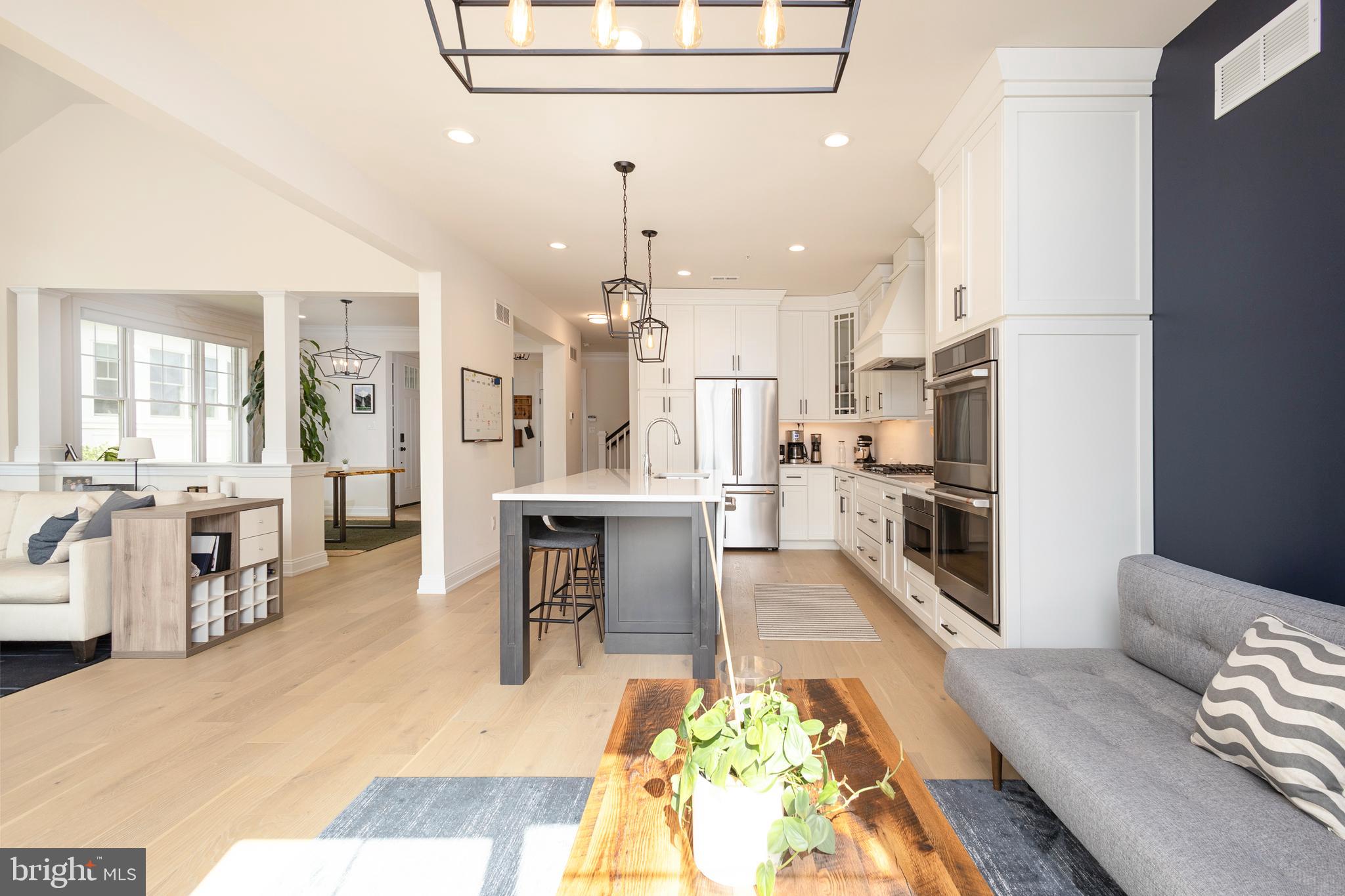 508 Roberts Road Ambler, PA 19002 - Photo 4 of 33