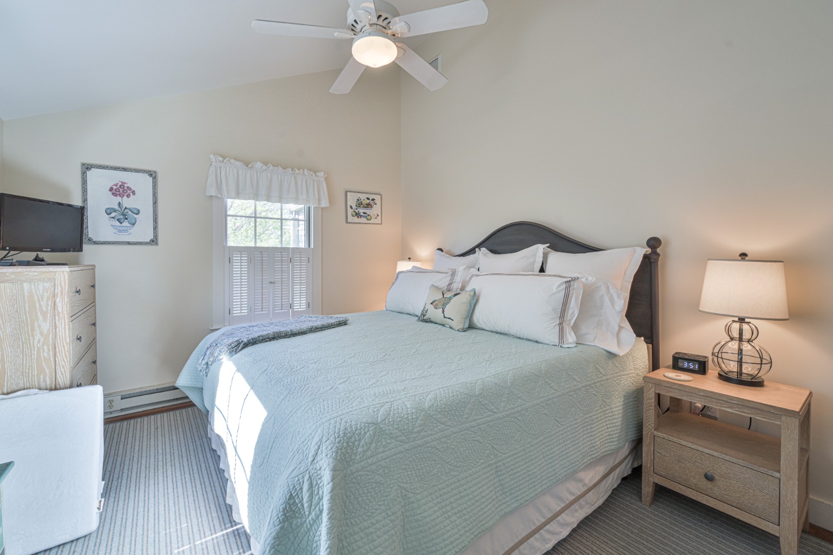 78 Cliff Road Nantucket, MA 02554 - Photo 11 of 32 Gallery Image 11