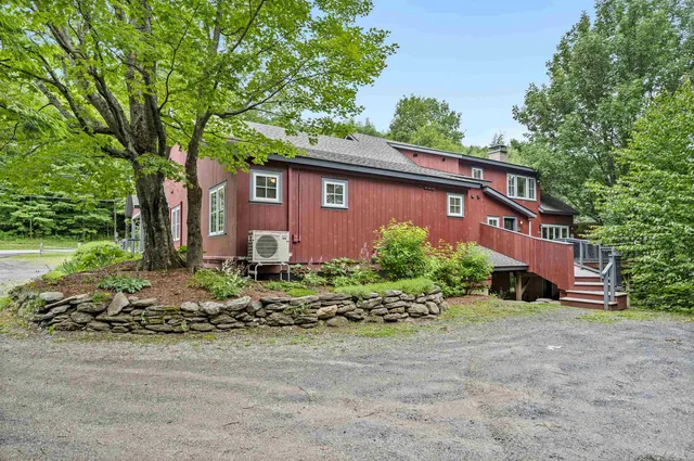 $1,100,000 | 3209 German Flats Road, Unit 3, Warren, VT 05674