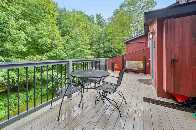 $1,100,000 | 3209 German Flats Road, Unit 3, Warren, VT 05674