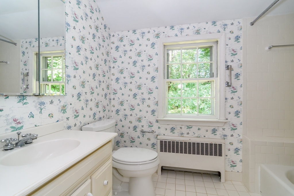 78 Lorraine Road Westwood, MA 02090 - Photo 20 of 34