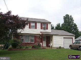 547 Winchester Road Warminster, PA 18974 - Photo 1 of 1